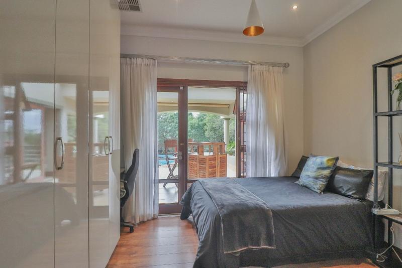 5 Bedroom Property for Sale in Linkside Western Cape
